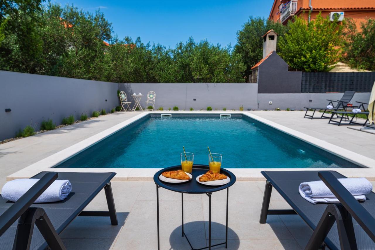 Holiday House Vito زادار المظهر الخارجي الصورة
