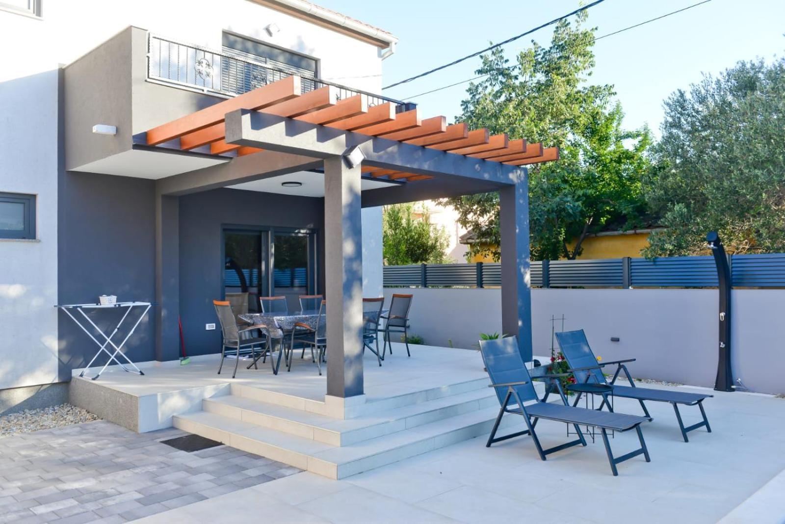 Holiday House Vito زادار المظهر الخارجي الصورة